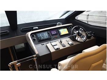 Azimut 66 Fly