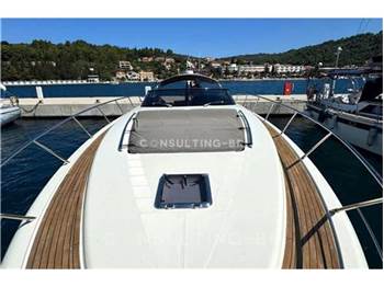 Riva 52 rivale