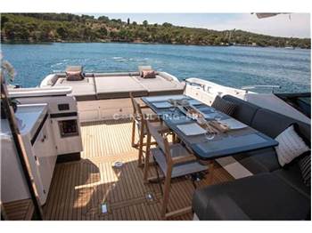 Azimut S7