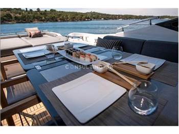 Azimut S7