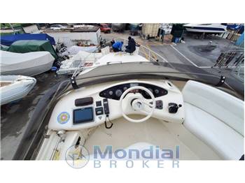 AZIMUT 42 FLY