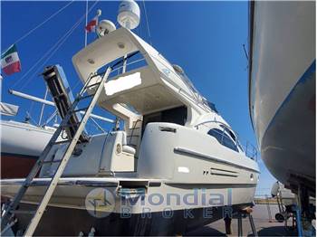 AZIMUT 42 FLY