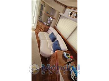 AZIMUT 42 FLY