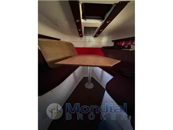 BENETEAU FLYER 8.8 SUNDECK