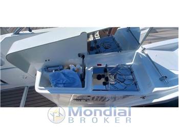 BENETEAU FLYER 8.8 SUNDECK