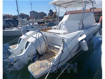 BENETEAU FLYER 9 sundeck SPACEdeck