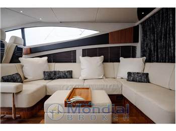 Sunseeker 68 SPORT YACHT