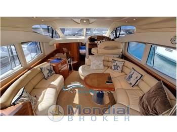 Azimut 42  FLY