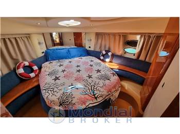 Azimut 42  FLY