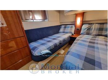 Azimut 42  FLY