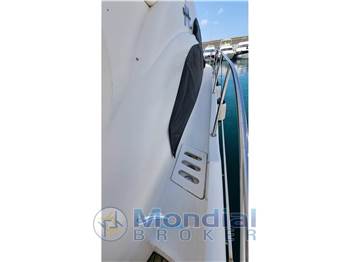 Azimut 42  FLY