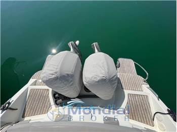 Beneteau FLYER 850 SUN DECK