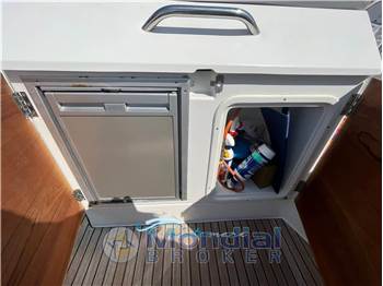 Beneteau FLYER 850 SUN DECK