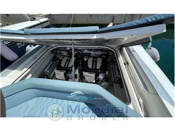 SACS STRIDER 11