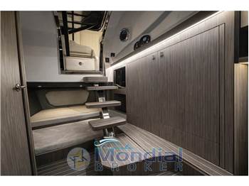 Ranieri International Next 330 LX