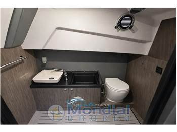 Ranieri International Next 330 LX