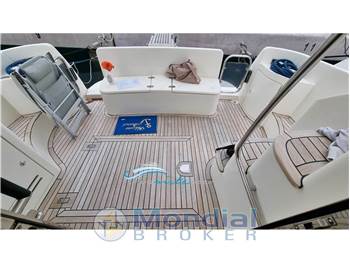 Azimut AZ 39