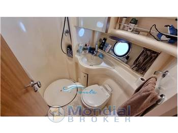 Azimut AZ 39