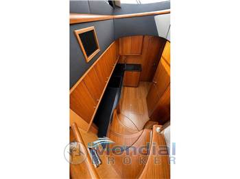 Sunseeker Predator 52