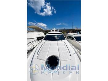 Sunseeker Predator 52