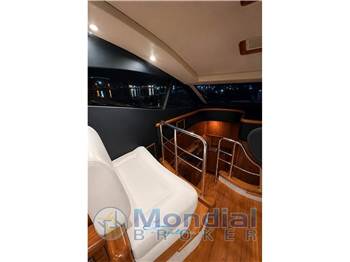 Sunseeker Predator 52