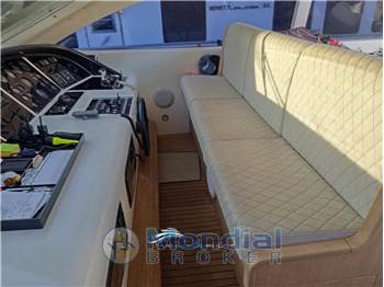 Overmarine Mangusta 72 HT