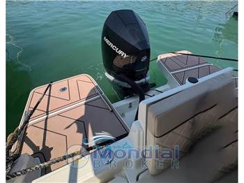 Quicksilver Active 805