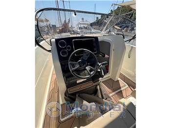 Quicksilver Active 805