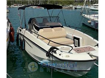 Quicksilver Active 805