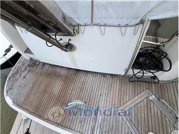 Azimut AZ 46