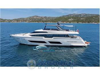 Ferretti Yachts 850