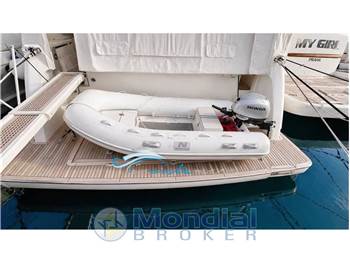 Ferretti Yachts FERRETTI 68