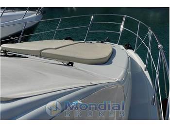 Azimut 43S