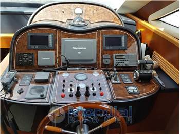 Cayman 62 Fly