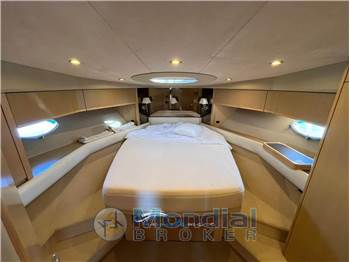 Princess Yachts V 53