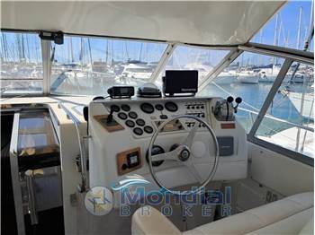 Trojan Yacht-Bertram 38 Express