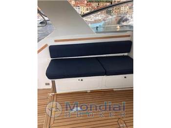 Trojan Yacht-Bertram 38 Express