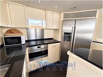 Sunseeker Manhattan 70