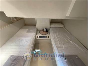 Cantieri dell'Adriatico PERSHING 39