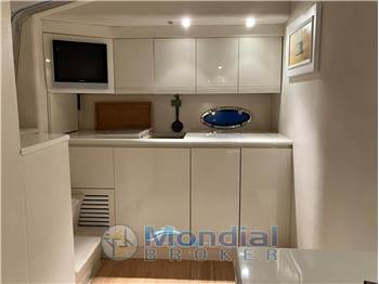 Cantieri dell'Adriatico PERSHING 39