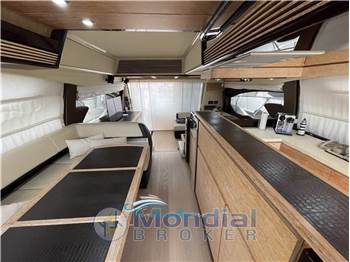 Azimut 64 Flybridge