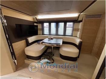 Azimut 64 Flybridge