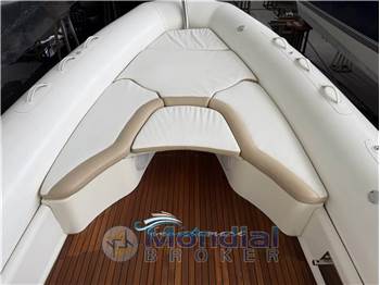 Zodiac Italia Avon GT 850