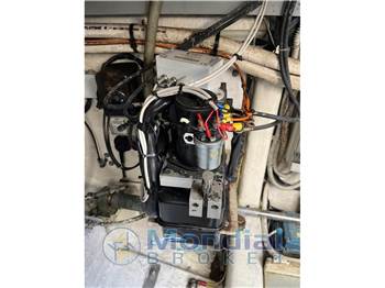 Cantieri Estensi 440 GOLDSTAR FLY