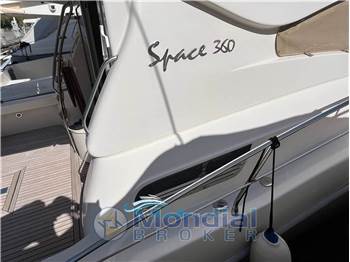 Plastik SPACE 360 FLY