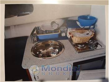 MANO' MARINE 258 CABIN
