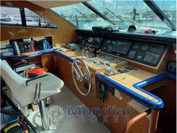HORIZON 76' DISTINCTIVE