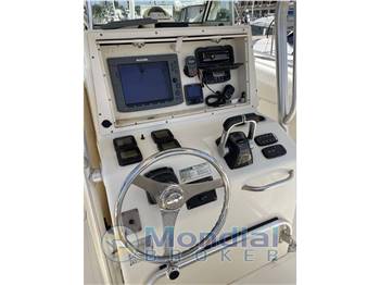 WORLD CAT 330 TE