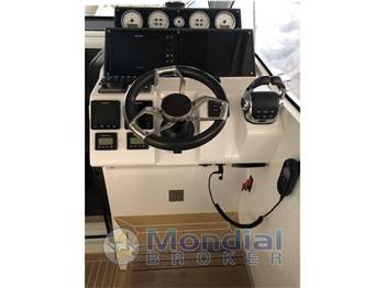 Sealine S330 USATO