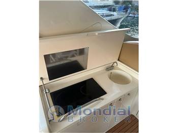 uniesse 48 open